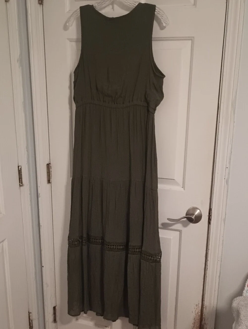 Indigo Rose Sleeveless Olive Maxi Dress with Lace Trim - Picture 5 of 10
